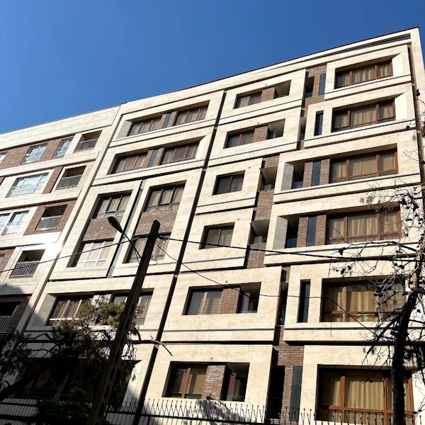 پروژه ساختمانی با سنگ نما از جنس تراورتن سفید