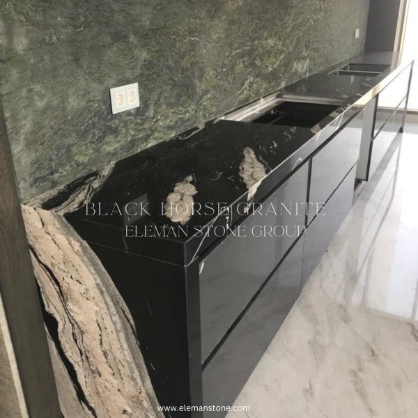 کانترتاپ با سنگ گرانیت بلک هورس