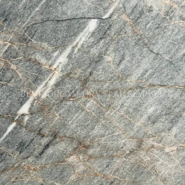 مرمریت بلو‌دریم زیباترین ترین سنگ مرمریت ایران است.