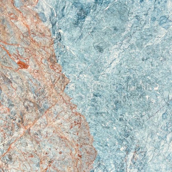 نمای نزدیک از گرانیت سبز فیروزه مشهد با ترکیب رنگ‌های منحصربه‌فرد