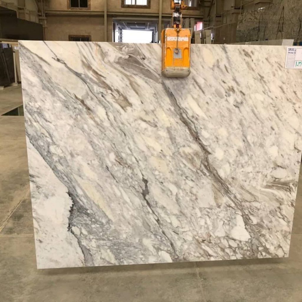 اسلب سنگ کریستال تورنادو ایتالیا